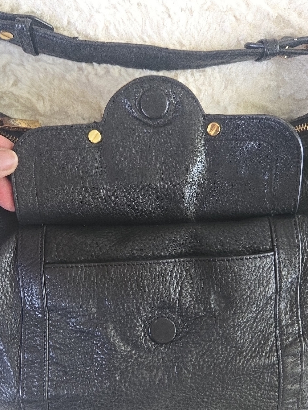 Tory Burch Black Leather Shoulder Bag with Decorative Logo Medallion - Picture 7 of 16